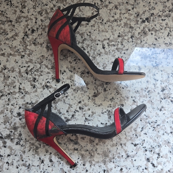 Charles David Black and Red Strappy Heels - Picture 3 of 9